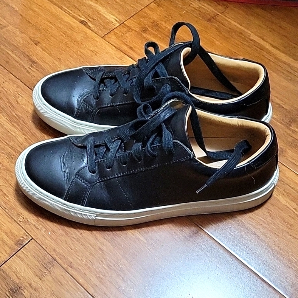 Greats Royale Women Size 9.5